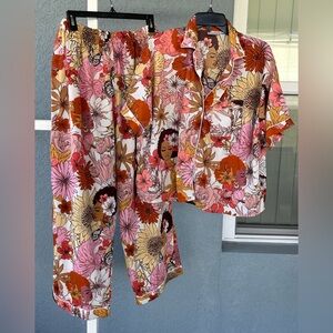 Izzy And Liv Retro Floral Afrocentric Print Two Piece Pajama Set Size L